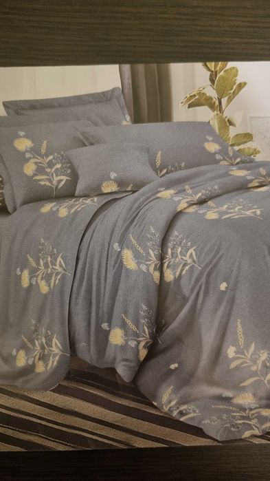 продам постельный комплект полуторка и двушка