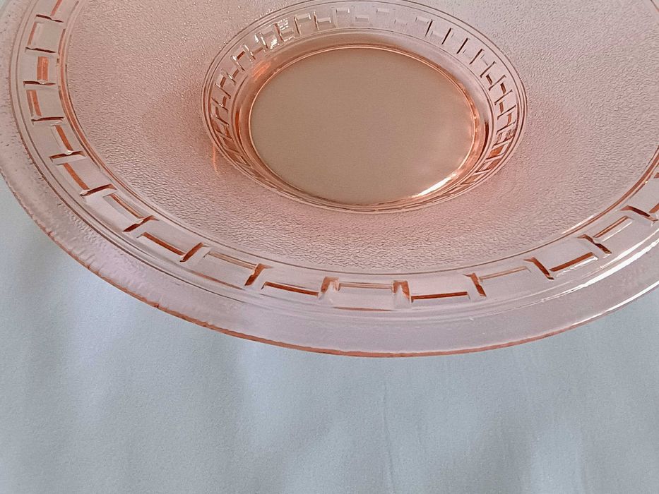 Bohemia różowa misa z greckim wzorem sygnowana