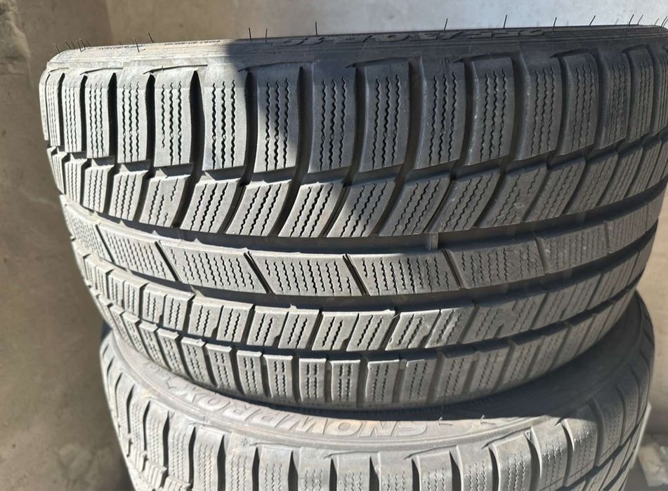 Toyo Snowprox 235/35/19 255/30/ r19 різноширокі