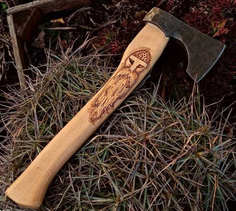Siekiera "Viking" Tomahawk Bushcraft Ręcznie Robiona