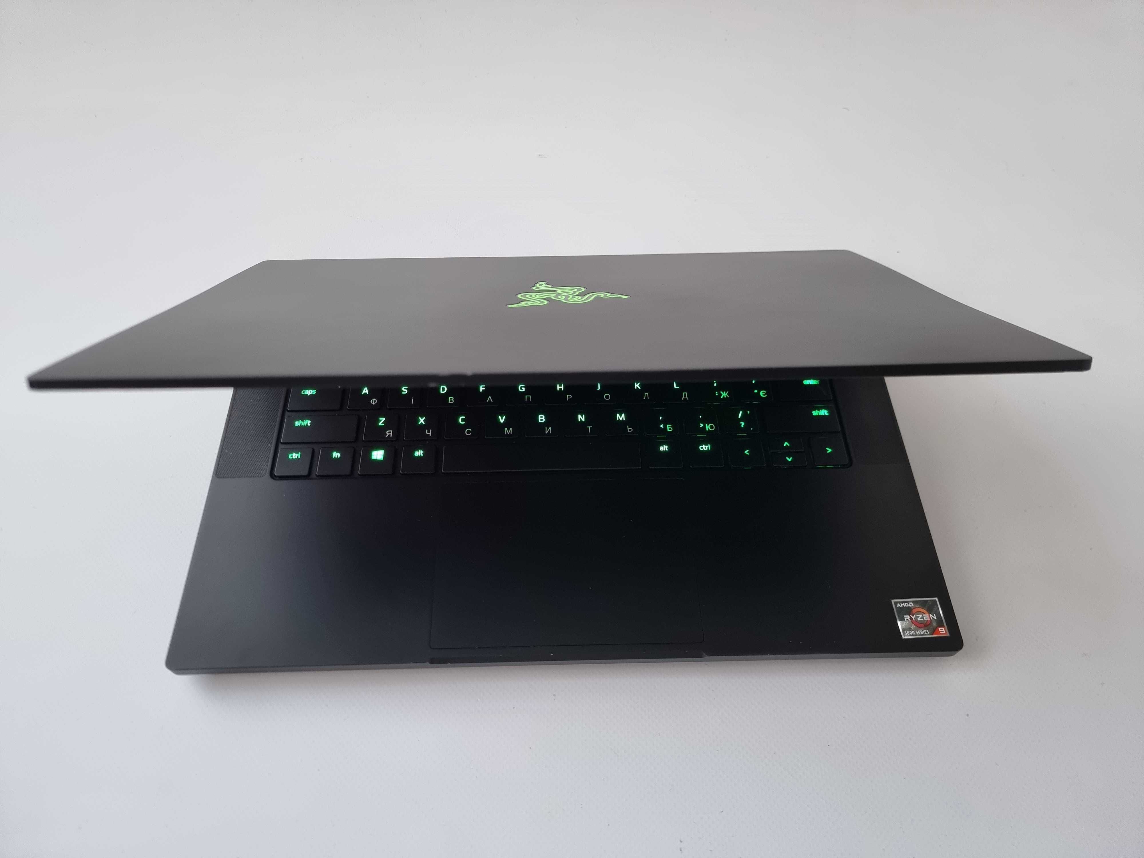 Razer Blade 14/R9 5900HX/RTX 3080/RAM 16GB/SSD 512GB/2K 165Hz