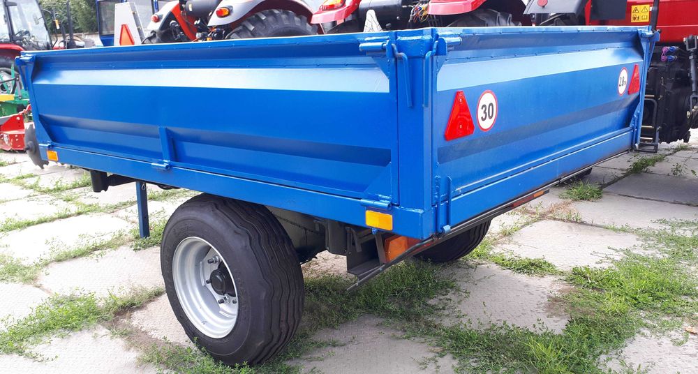 Напівпричіп тракторний 1ПТС-2.8, самоскид