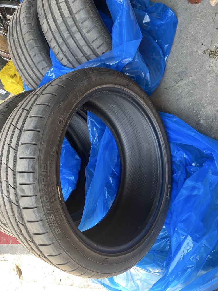 Opny nokian 235/40 R18 dot 0322 lato