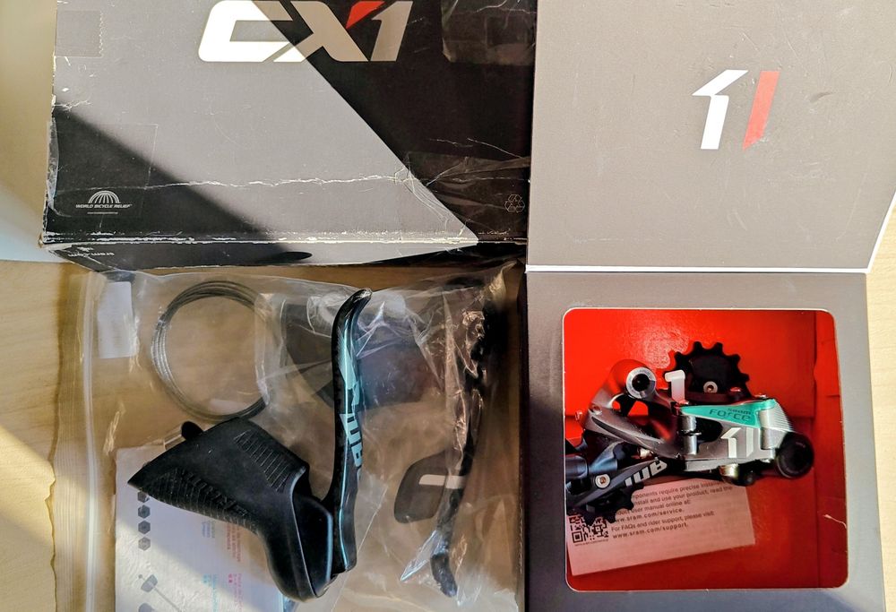 Sram Force CX1 klamkomanetki przerzutka klamki gravel carbon red