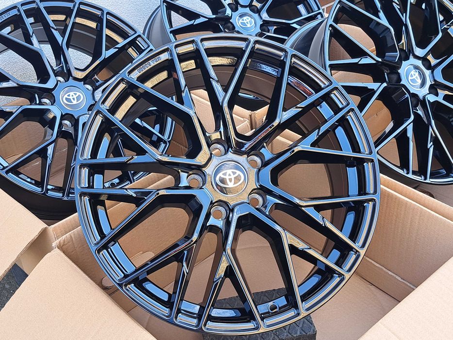Alufelgi TOYOTA 18 5x114 Auris Corolla Avensis Yaris Cross RAV CA20 BL
