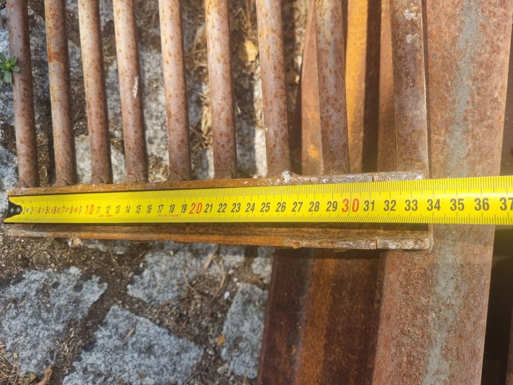 Grades de ferro  para chão