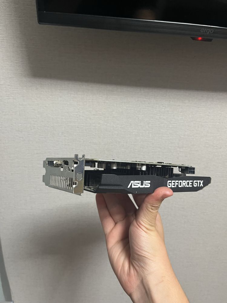 Asus GTX 1650 4gb