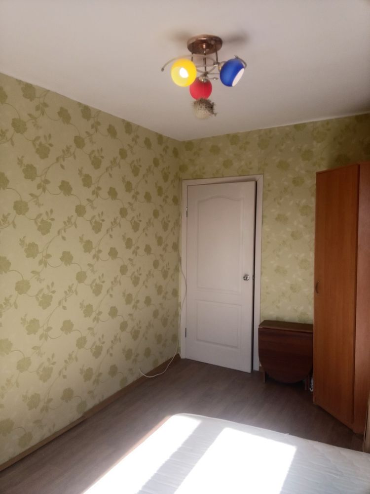 Продам комнату в двухкомнатной квартире