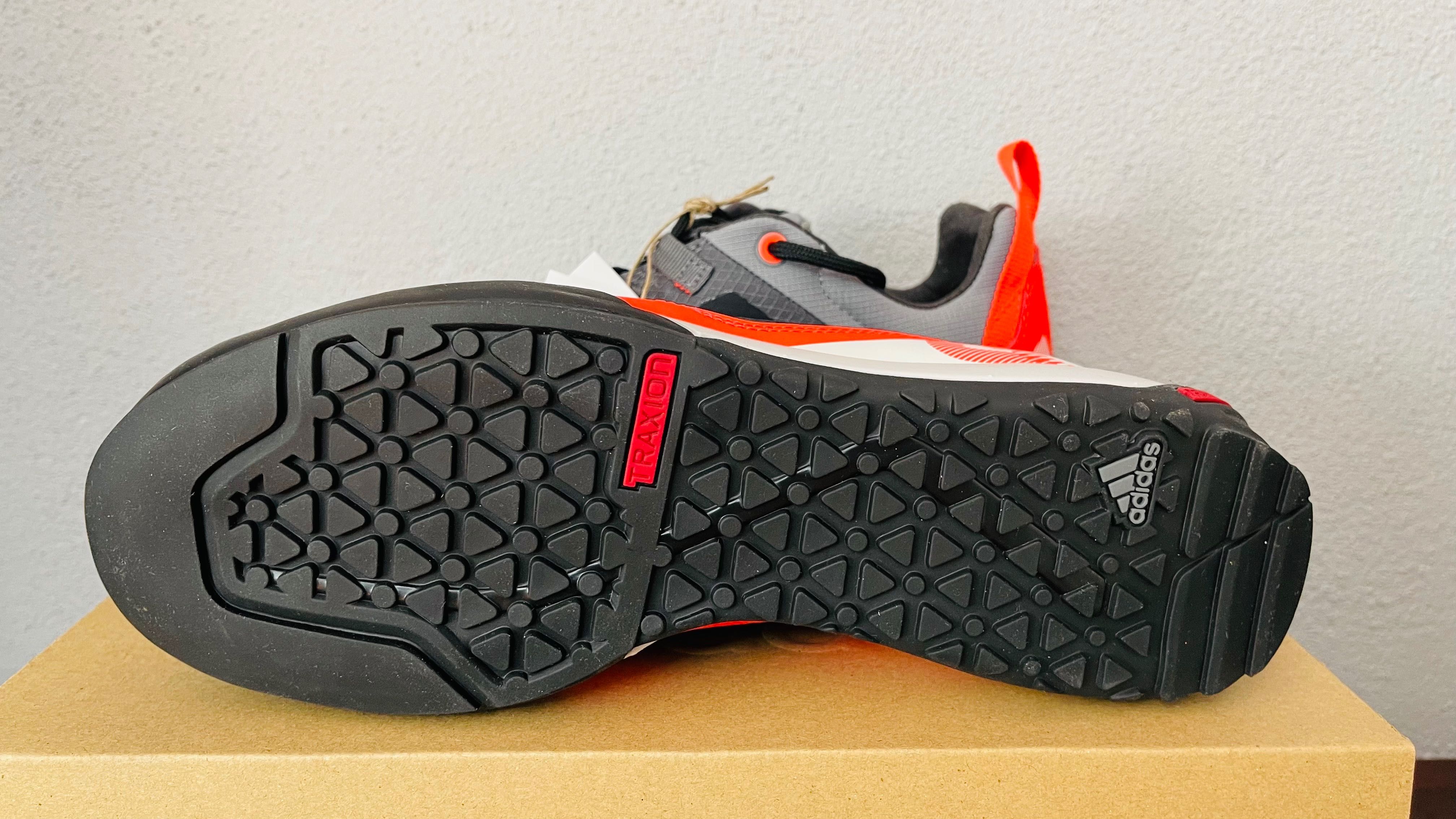 Adidas TERREX SWIFT Solo Approach roz. 40