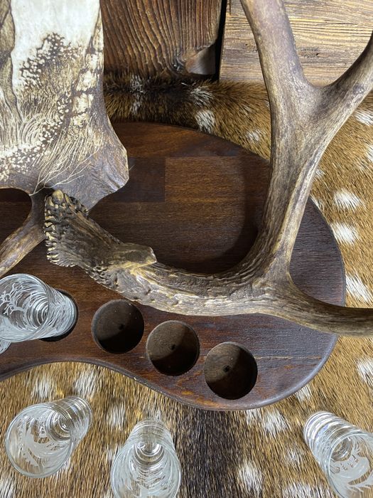 Zestaw karafka+kieliszki wyrób z poroża jeleń hand made prezent P361