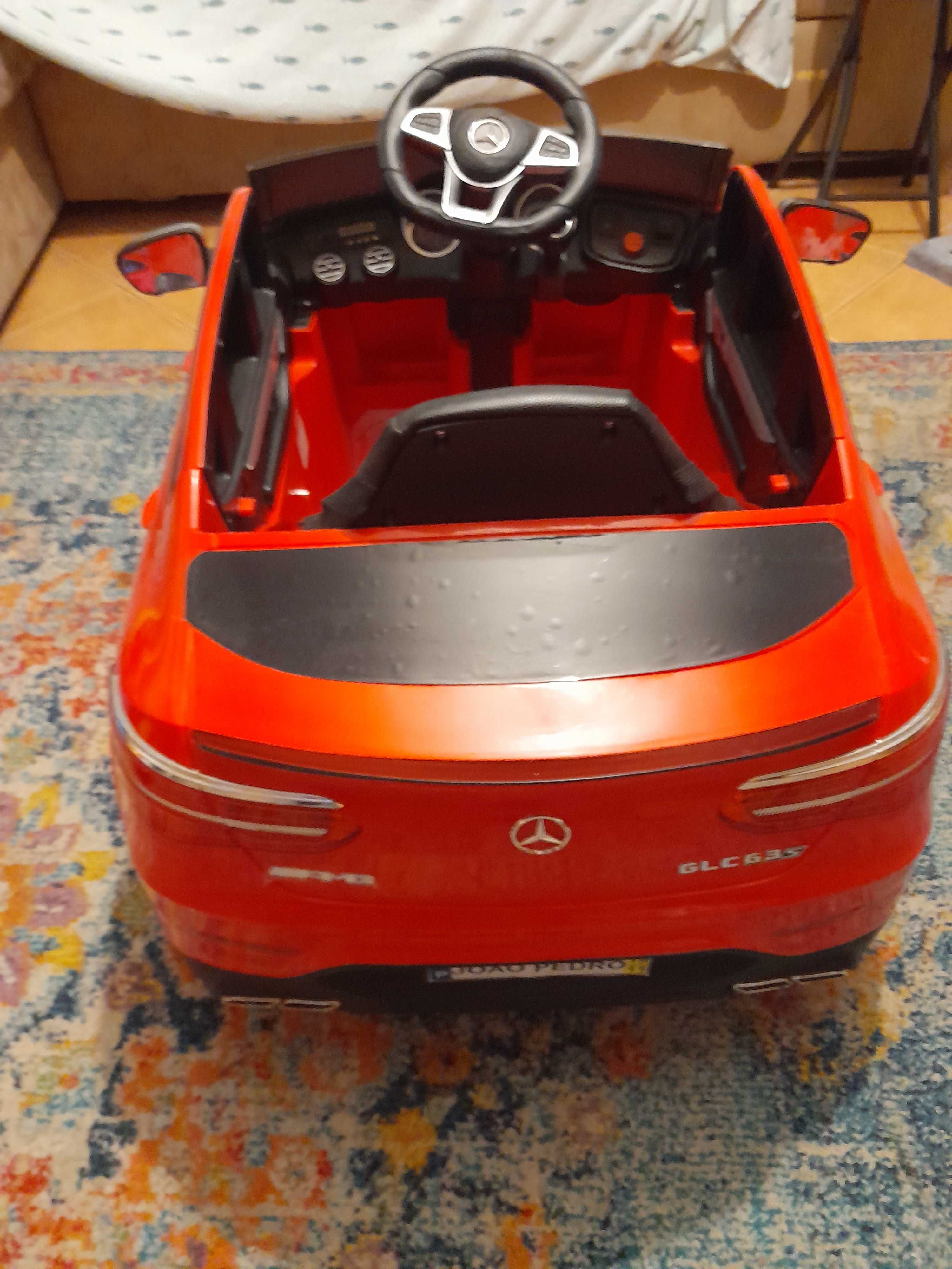 Carro elétrico Mercedes criança