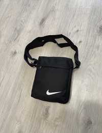 Сумка Nike через плече,сумка мессенджер.