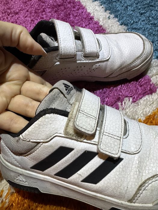 Кросовки 33 . 33/5 адидас