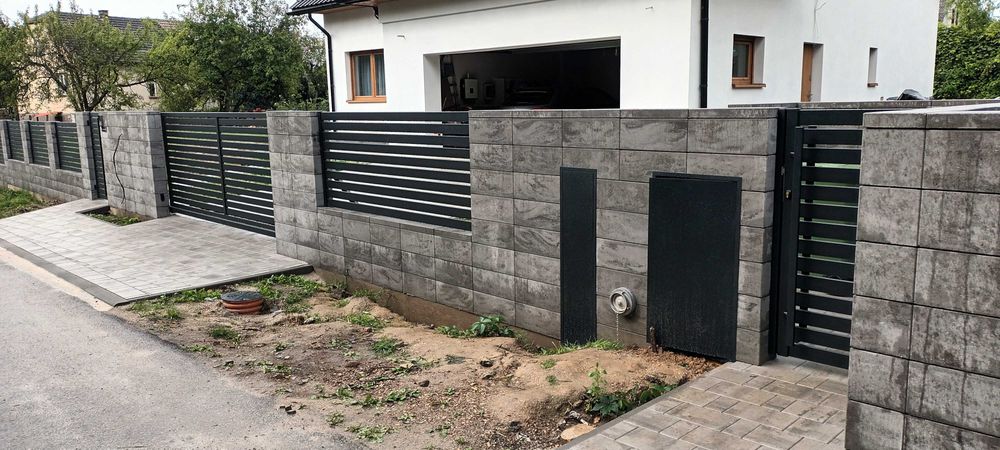 Bramy ogrodzenia balustrady