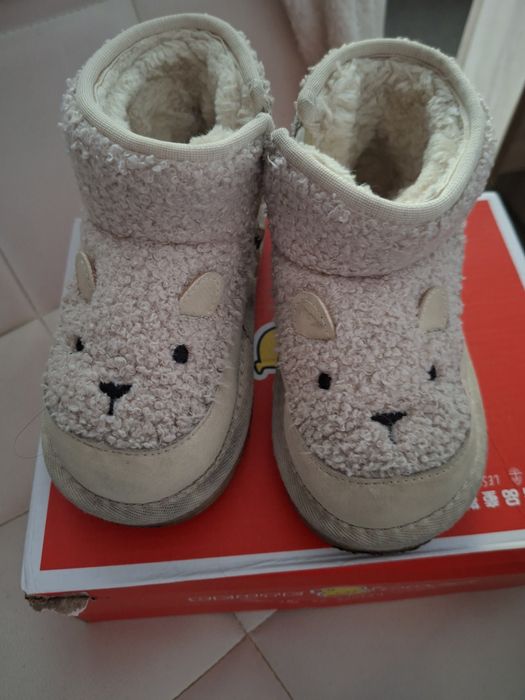 Дитячі зимові чобітки і штани