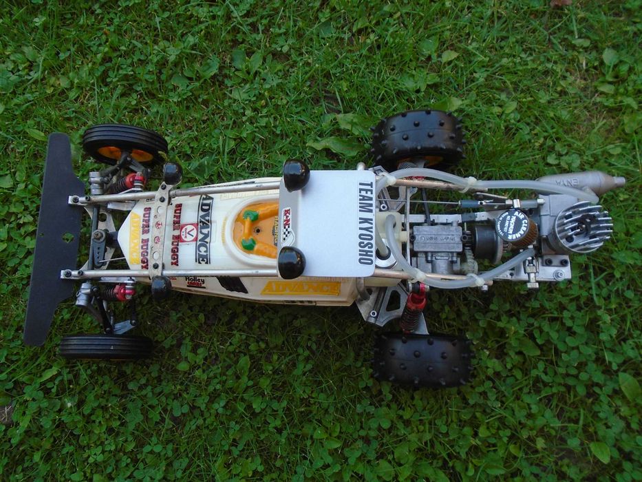KYOSHO ADVANCE  Buggy 2WD 1:10 Vintage Nitro Spalinowy Model RC
