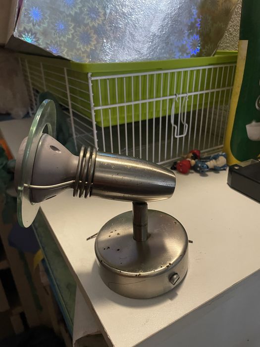 Diversos apliques de iluminação