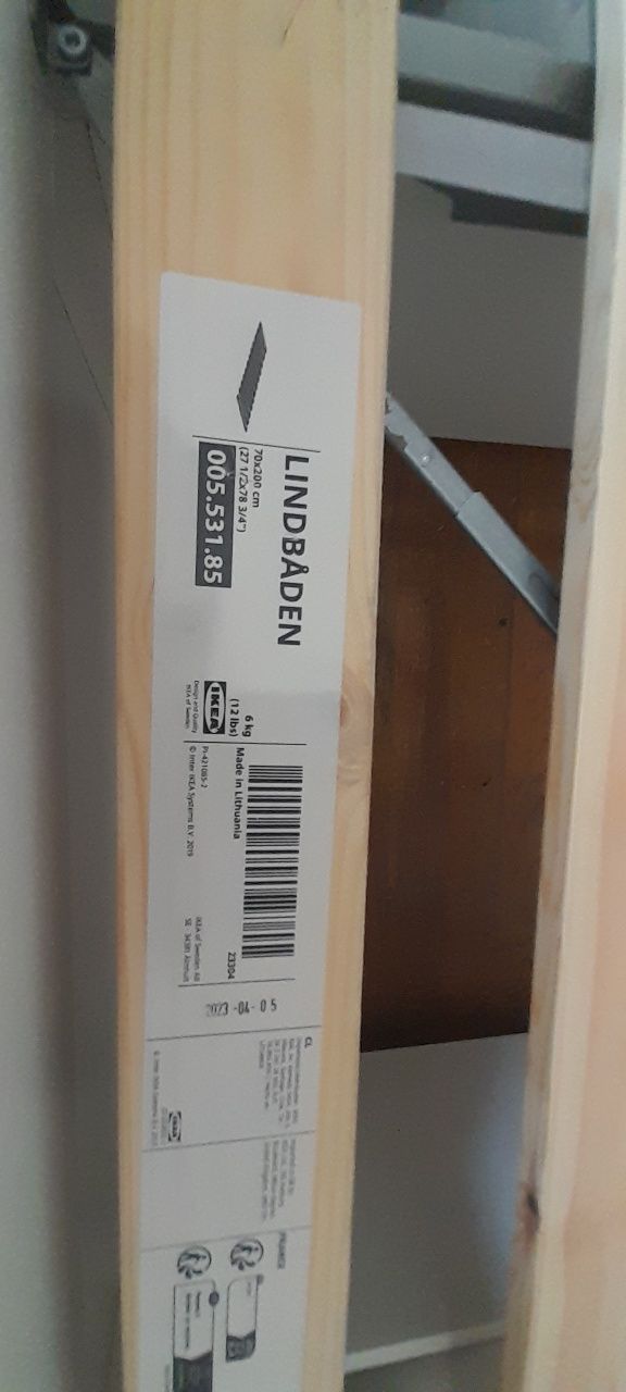 Cama completa IKEA 140 x 200cm em  ótimo estado com colchão!!!