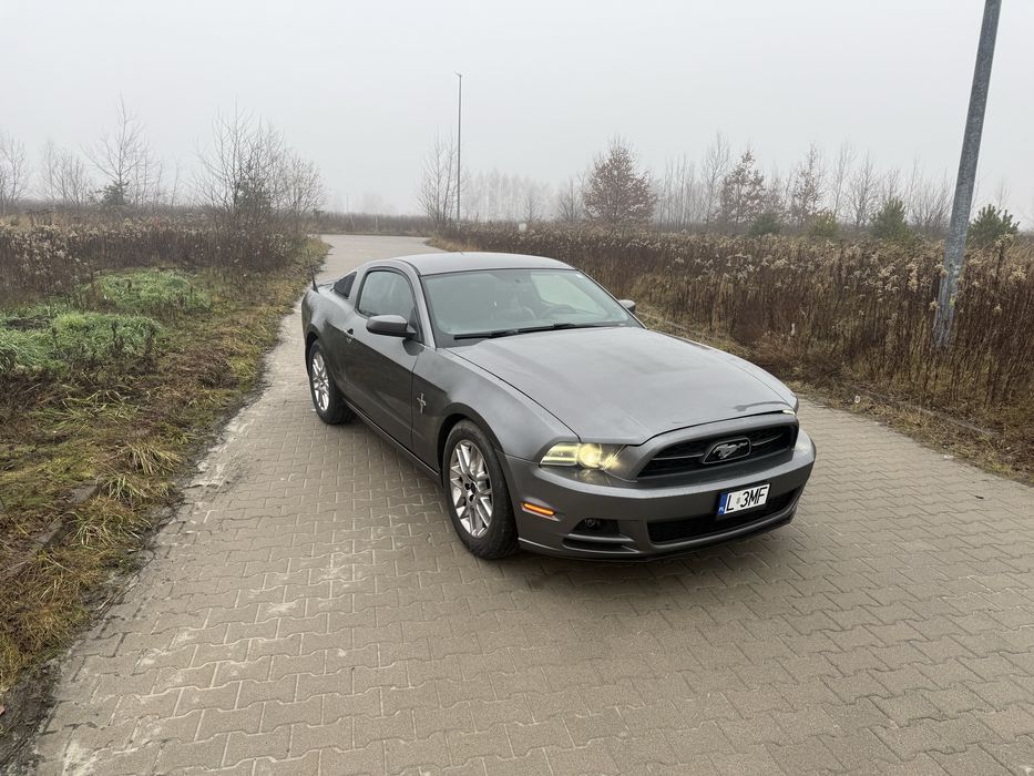 Ford Mustang 3.7 V6 Premium Pony