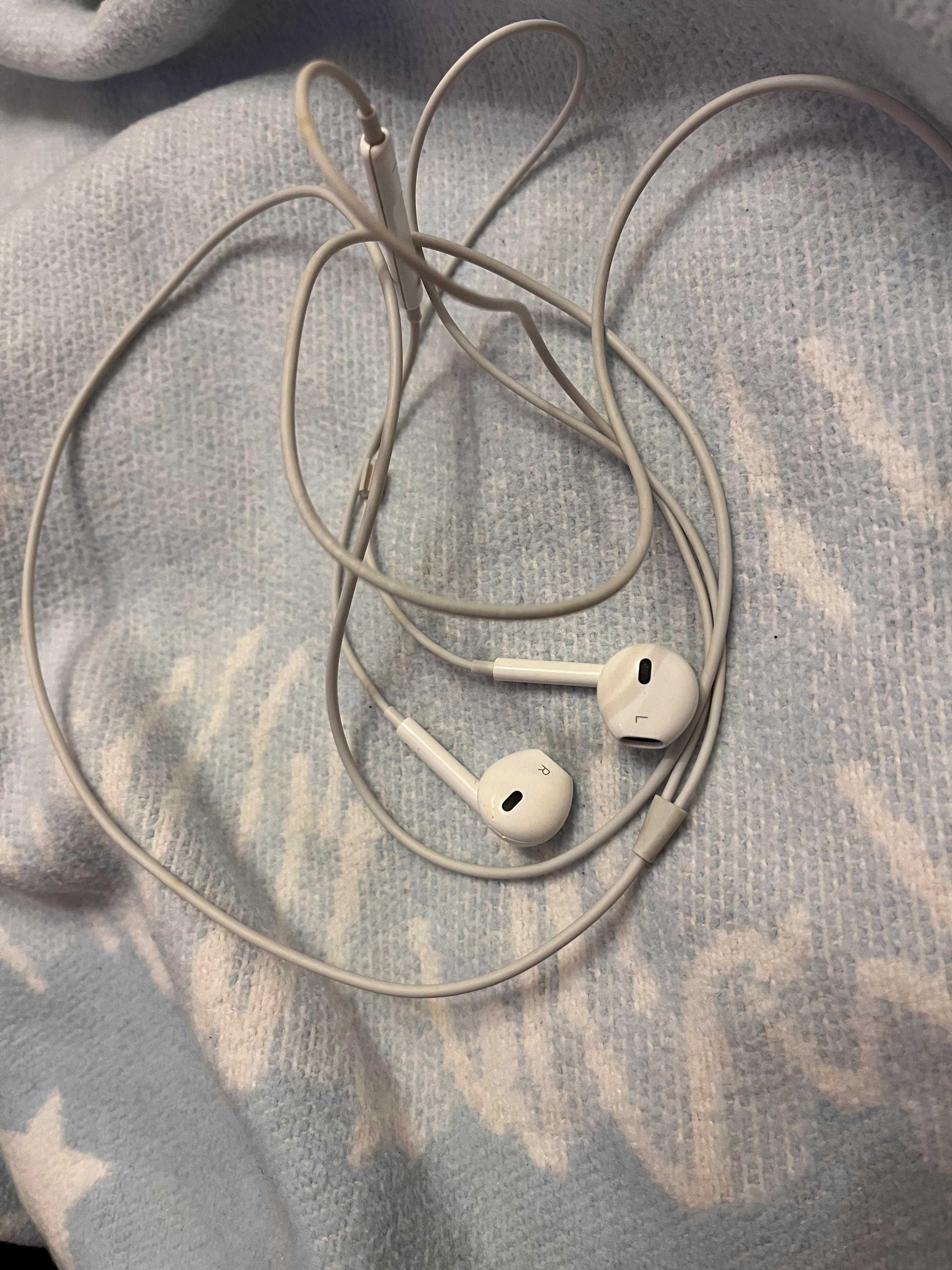 Apple iPhone EarPods with Mic Lightning. Оригінали