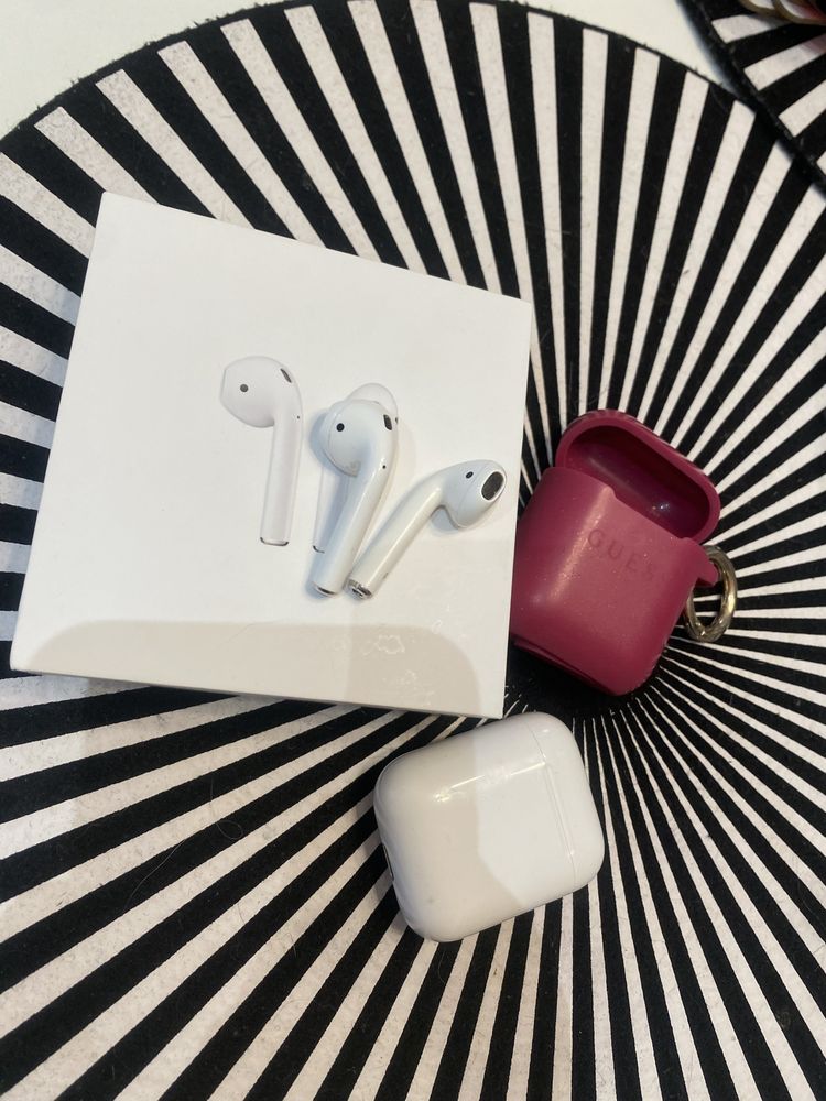 Apple AirPods 2 generacji + etui