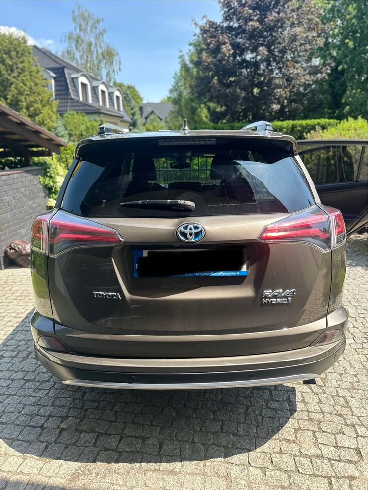 Toyota RAV4 HYBRID 4x4 2,5l 197KM  109tyś..  salon Polska
