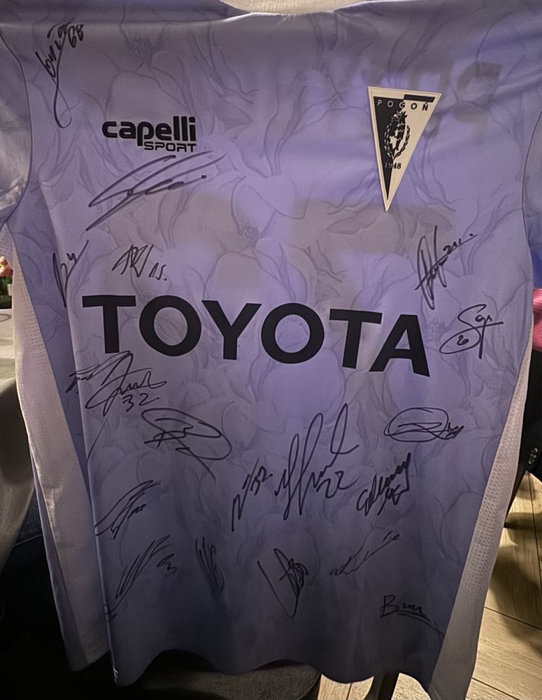 Koszulka away/wyjazdowa Pogoń Szczecin autograf