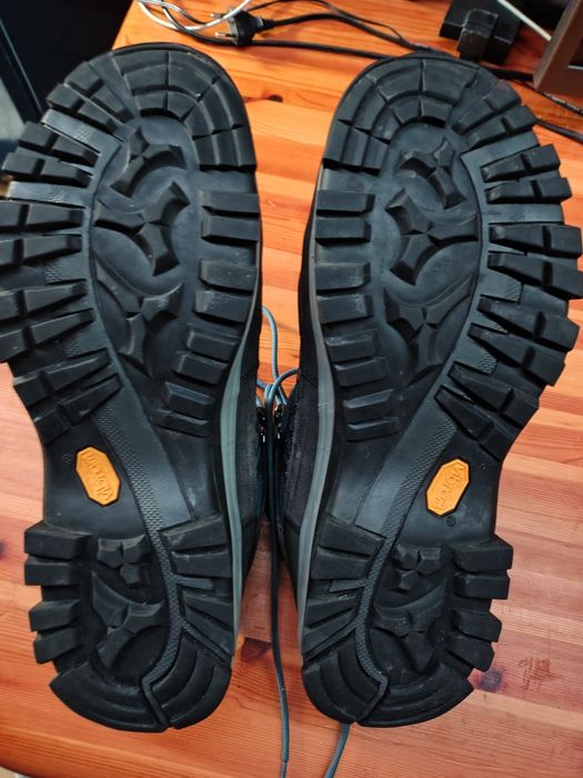 Кросівки (ботинки) JackWolfskin оригінал з Німеччини 44/45 устілка 29