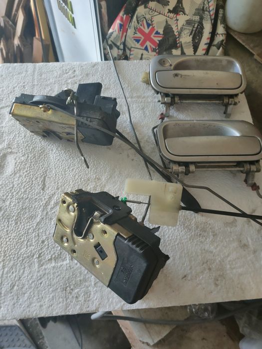 Передні ручки Опель Вектра б