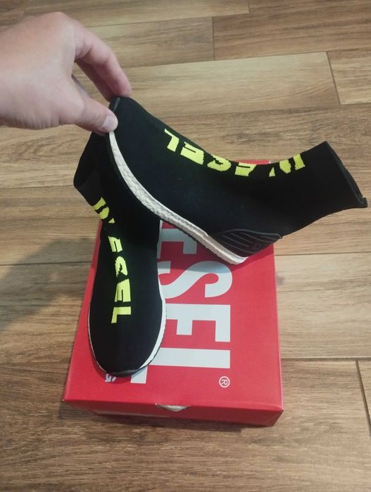 Кросівки оригінальні Diesel 39