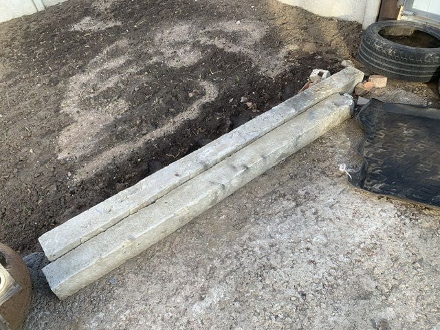 Бетонні блоки та пасинки