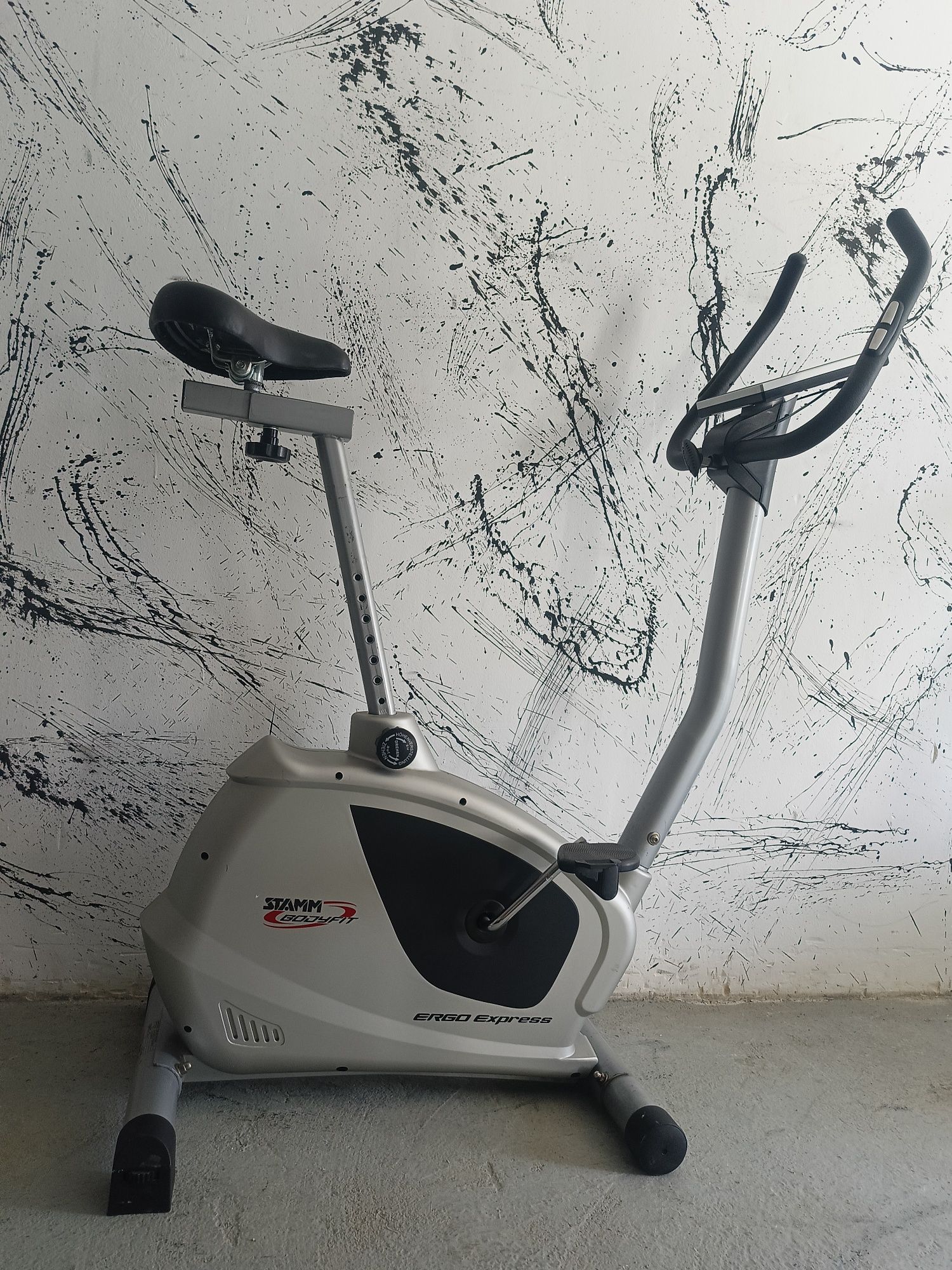 Rower Stacjonarny Elektromagnetyczny Programy Wysyłka HIT