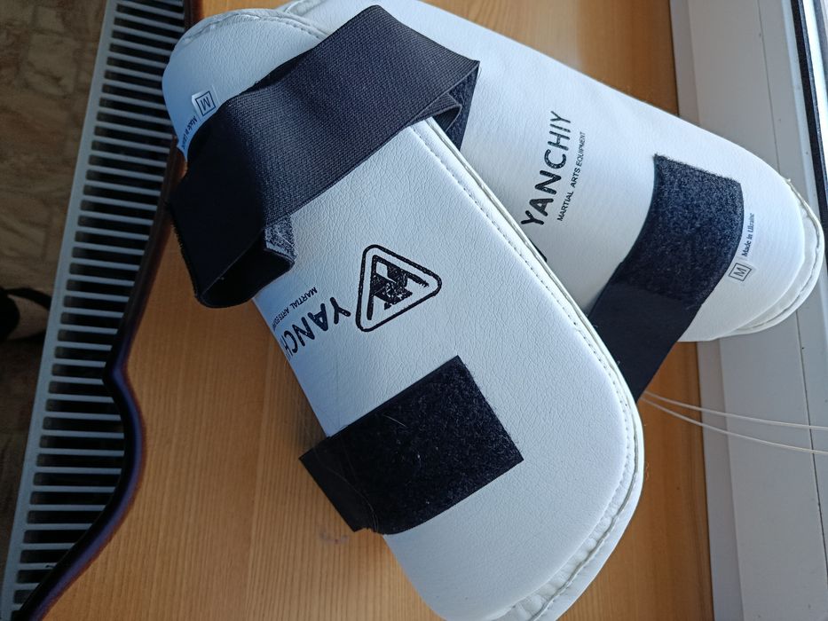 Добок для тхеквондо,захист руки ноги ,шлем з захисним щитком