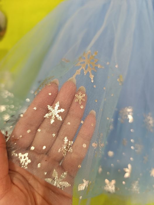 Новорічна пишна сукня з обручем  ,на 5-7 років