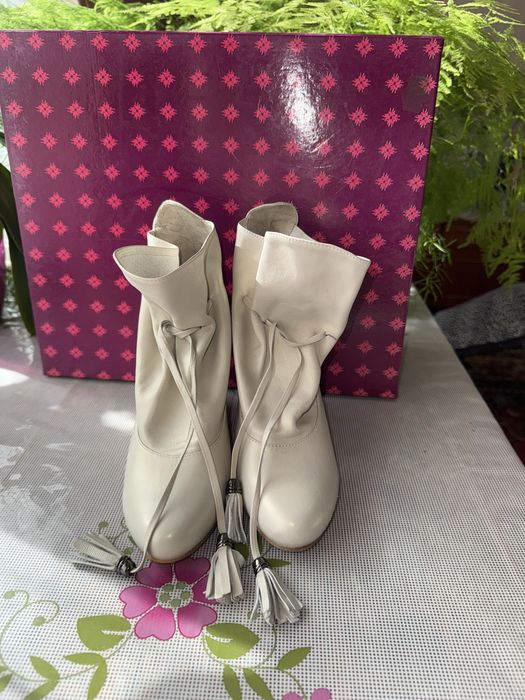 Сапожки, ботінки, взуття осінь