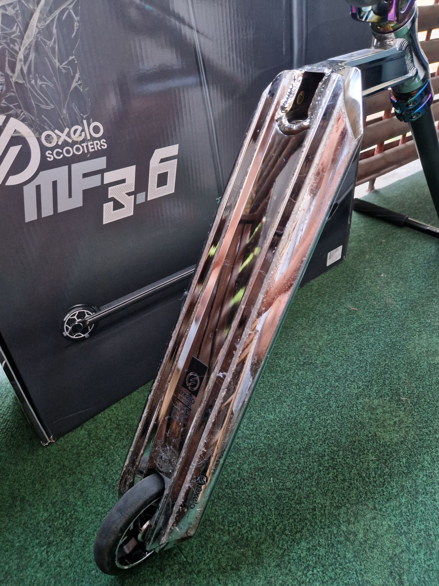 Hulajnoga wyczynowa Oxelo Freestyle Mf 3.6 V5 Neo chrom