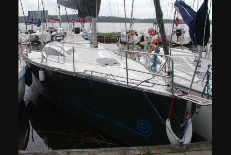 Jacht żaglowy COBRA 33