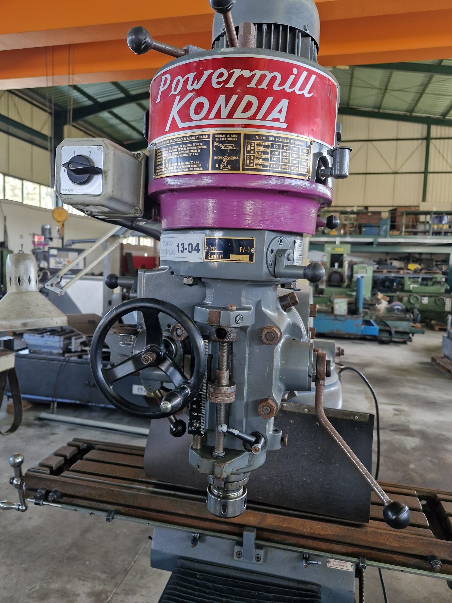 Fresadora kondia powermill