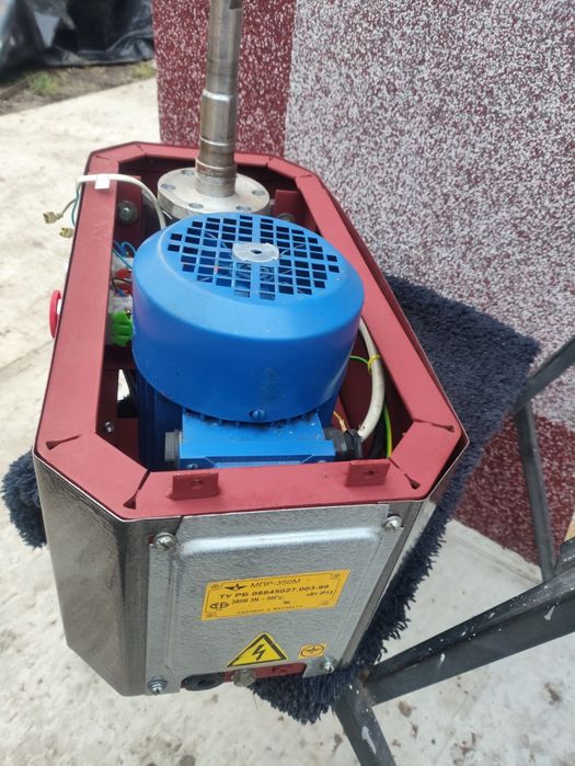 Протирочная машина овощерезка  мпр-350