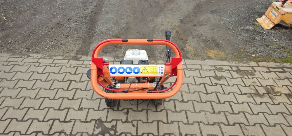 Frezarka do pni Dosko Honda Laski karczownik