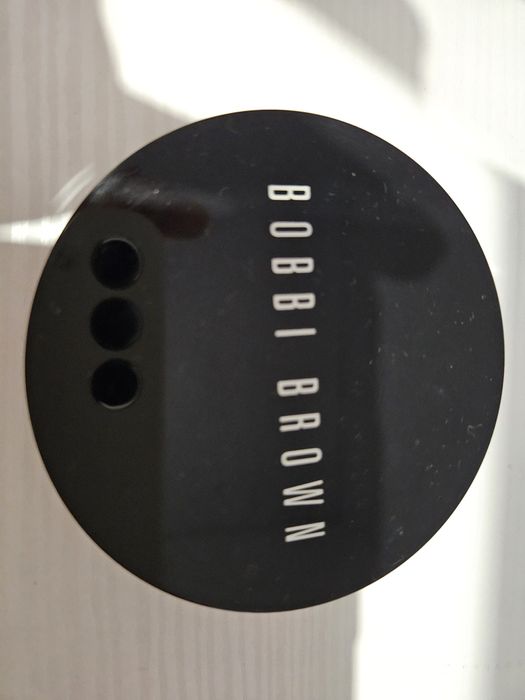 Бронзери MAC Refined Golden та Bobbi Brown Medium