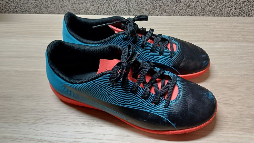 Halówki marki Puma rozmiar 40 (25,5 cm)
