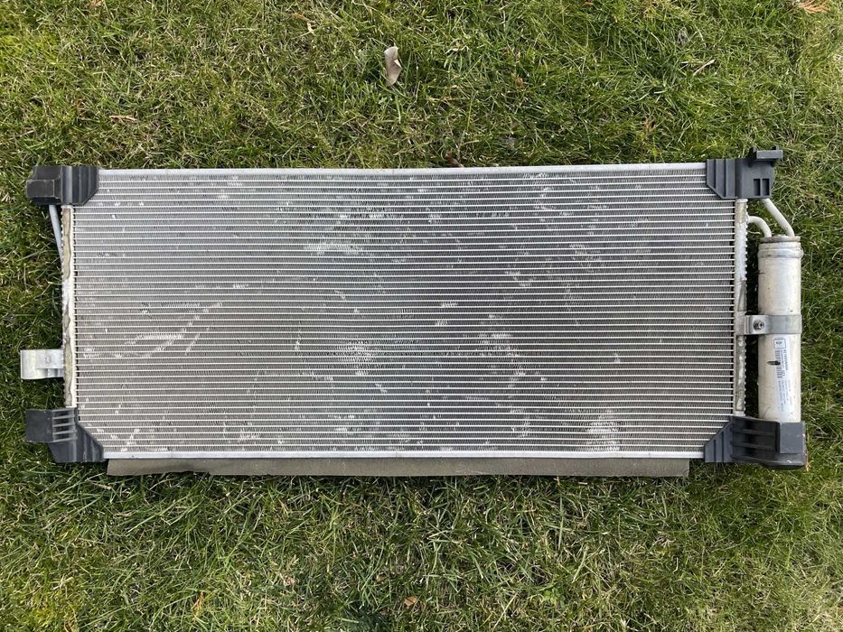Радіатор кондиціонера Infiniti QX50 2019+