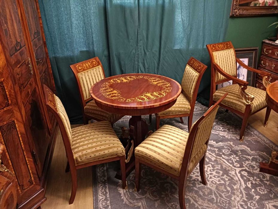 Stoły w stylu empire