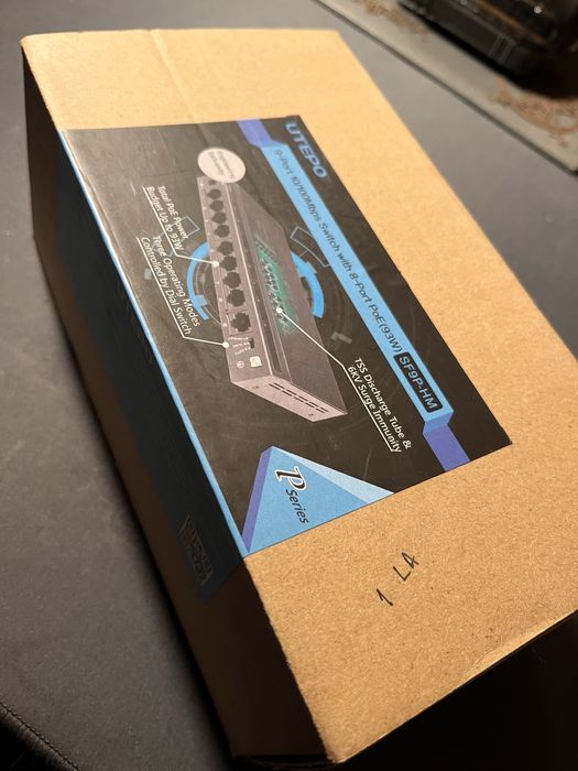 UTEPO SF9P-HM PoE комутатор