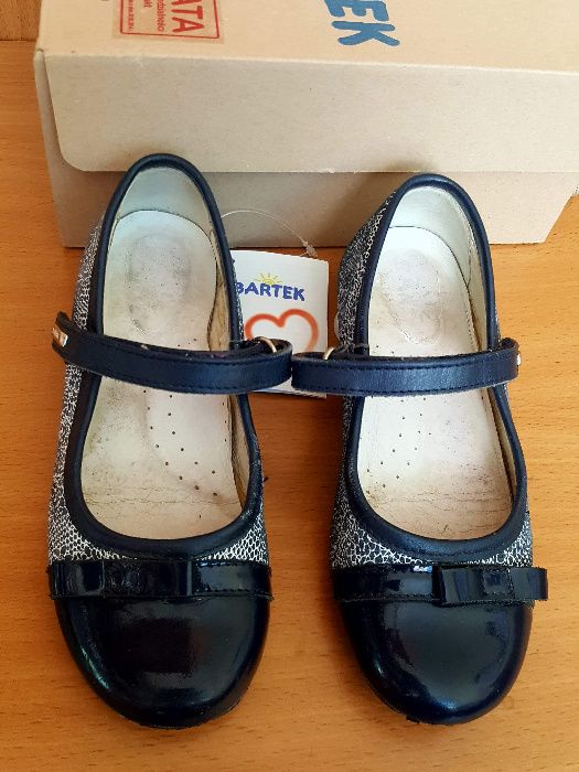 Czółenka świąteczne Bartek W-35655/1CT roz. 29 długość 19,2 cm granat