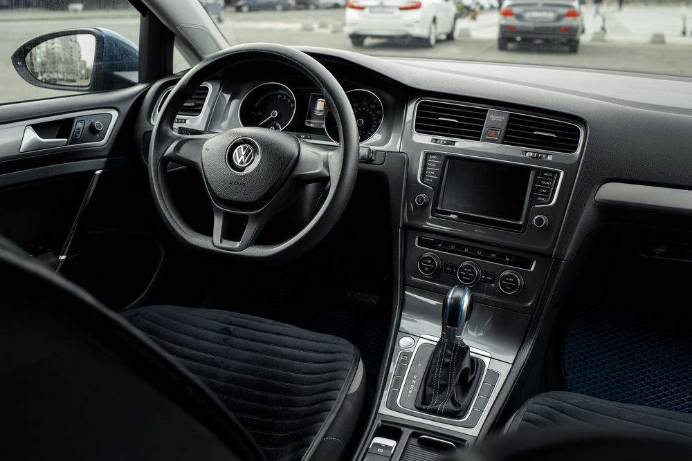 Продам Volkswagen e-Golf 24 КВ