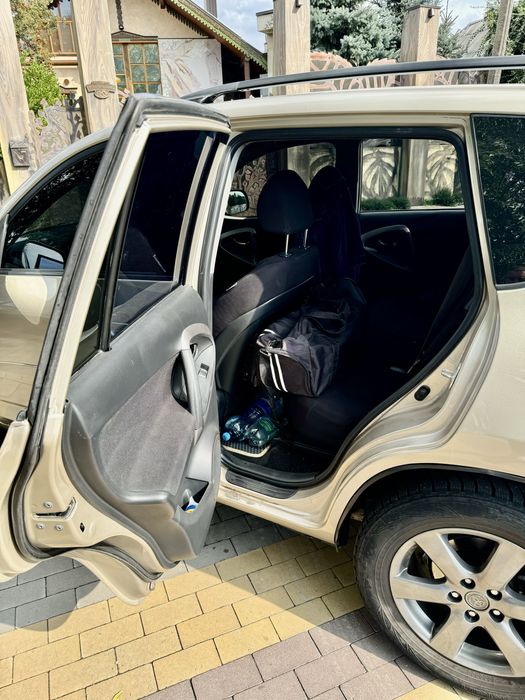 Toyota Rav4 2007 ГАЗ/Бензин