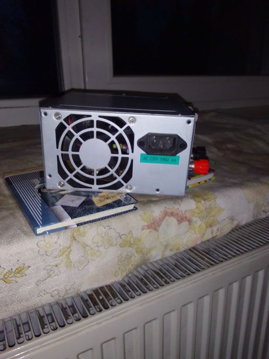 Зарядное АКБ с регулировкой напряжения и ограничение по току .