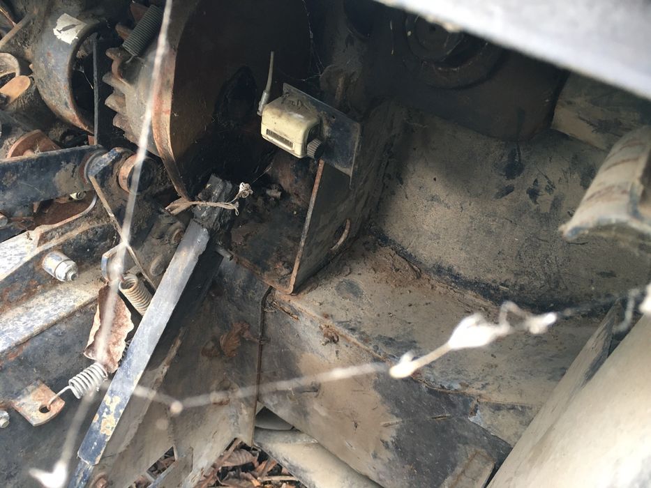 Прес подборщик DEUTZ-FAHR HD 440.Тюкопрес.